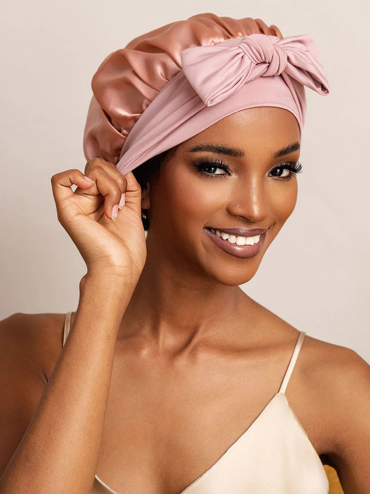 Bonnet de Nuit en Soie Beloria – Réveillez-vous avec des cheveux doux et brillants